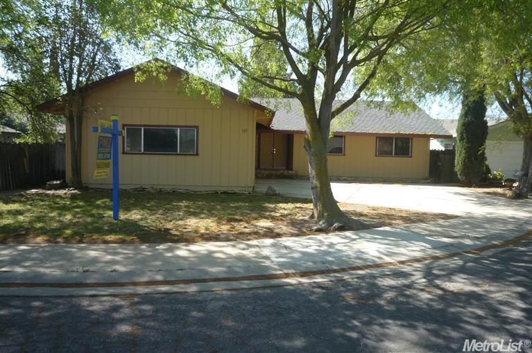 105 Sunset Ct, Patterson, CA 95363 photo 1