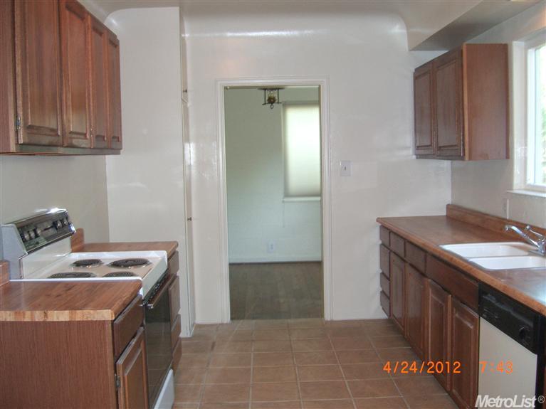 1019 Coldwell Ave, Modesto, CA 95350 photo 9