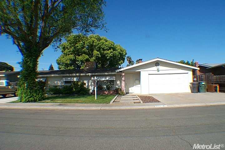 601 Curry Ave, Modesto, CA 95354 photo 1