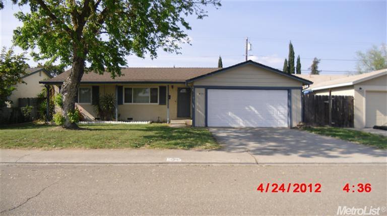 471 Diane Dr, Manteca, CA 95336 photo 1