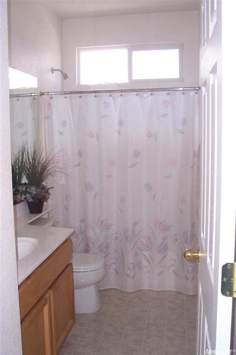 5725 Ridgepoint Dr, Antelope, CA 95843 photo 3