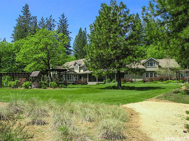 18938 Saint Paul Pl, Grass Valley, CA 95945 photo 5