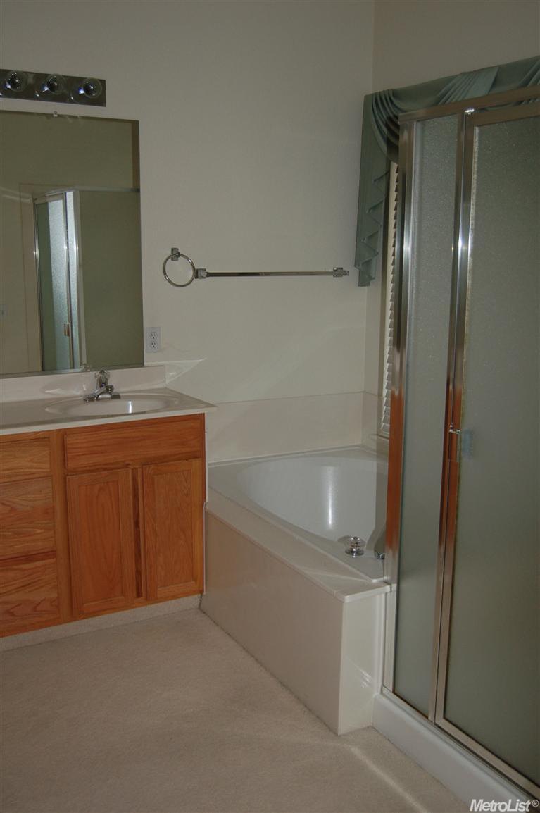 2909 Ashbrook Ct, Modesto, CA 95355 photo 8