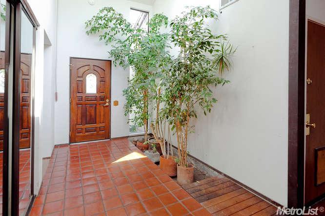 154 Ipanema Pl, Davis, CA 95616 photo 2