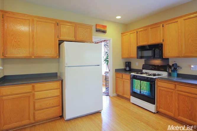 3307 Grosbeak Ct, Davis, CA 95616 photo 6