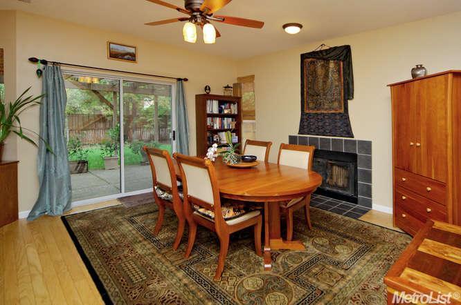 3307 Grosbeak Ct, Davis, CA 95616 photo 4