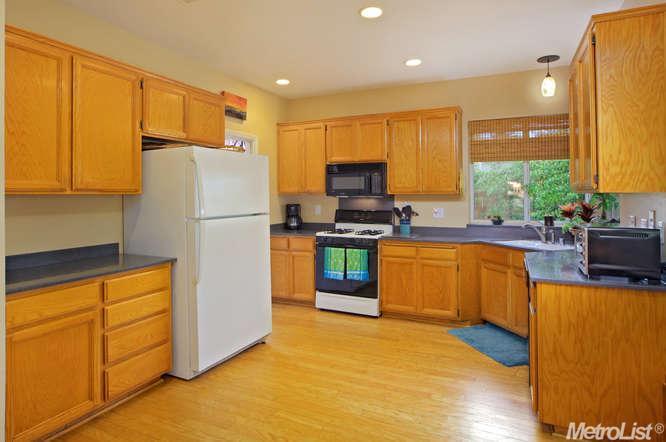 3307 Grosbeak Ct, Davis, CA 95616 photo 7