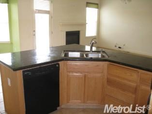 565 Cistus Ct, Manteca, CA 95337 photo 5