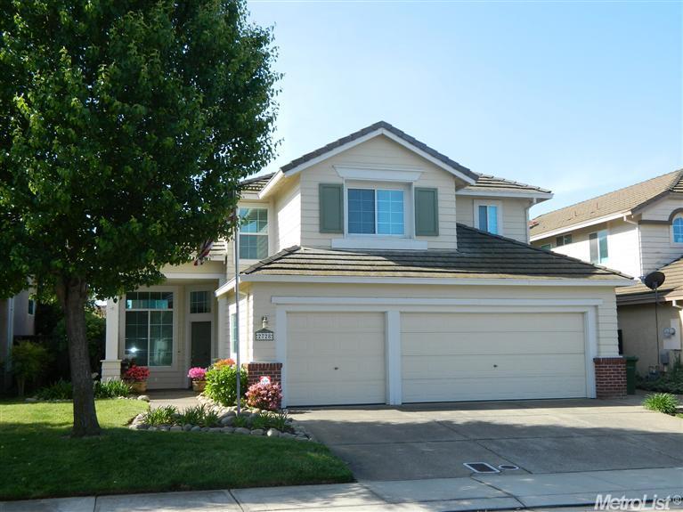 2728 Sequoia St, Lodi, CA 95242 photo 1