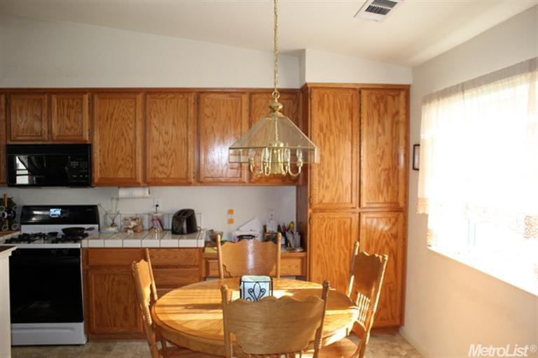 467 Mockingbird Dr, Lodi, CA 95240 photo 8