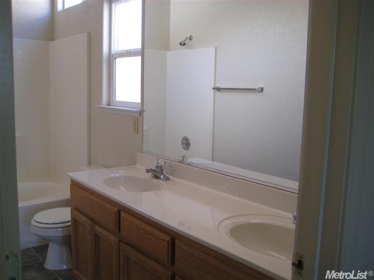 1475 Portsmouth Ln, Gustine, CA 95322 photo 18