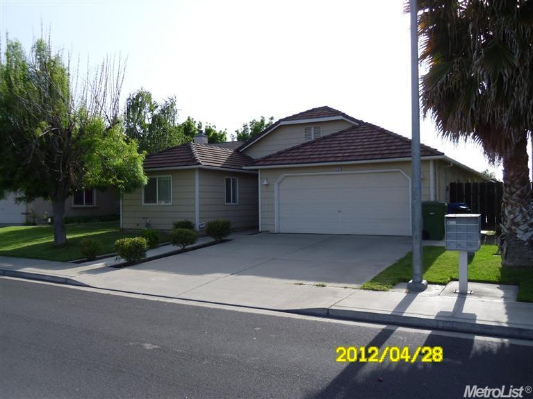 4105 Mckenna Dr, Turlock, CA 95382 photo 1