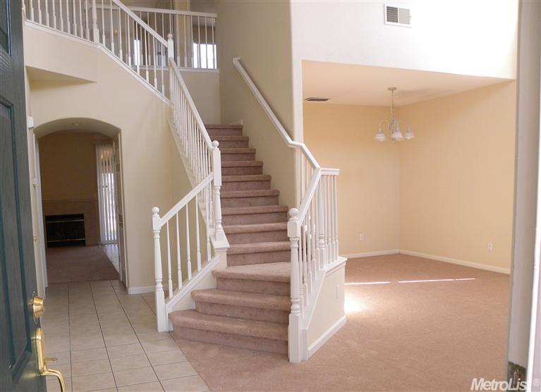 1173 Dancer Way, Turlock, CA 95382 photo 2