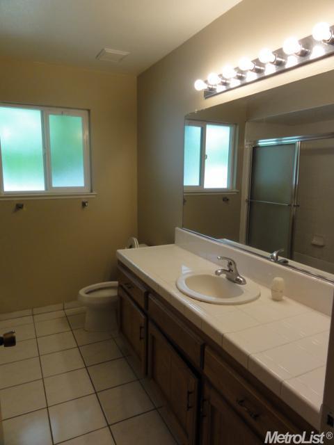 899 Redlands Ct, Merced, CA 95348 photo 13