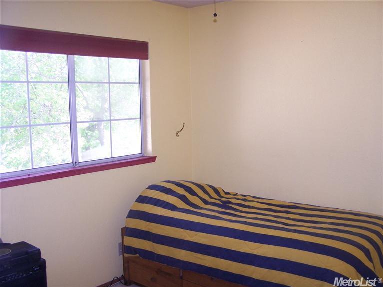 8309 Benjamin Dr, Antelope, CA 95843 photo 17