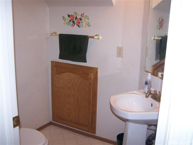 8309 Benjamin Dr, Antelope, CA 95843 photo 10