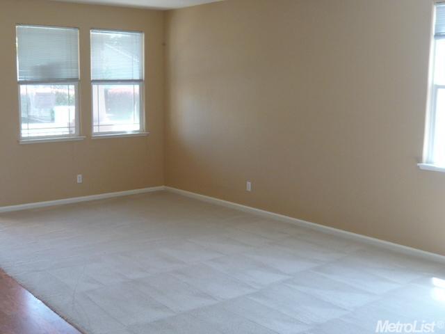 4362 Mcroberts Dr, Mather, CA 95655 photo 4