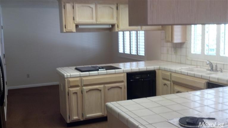 2317 Kampen Ct, Modesto, CA 95356 photo 5