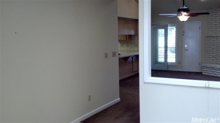 2317 Kampen Ct, Modesto, CA 95356 photo 2