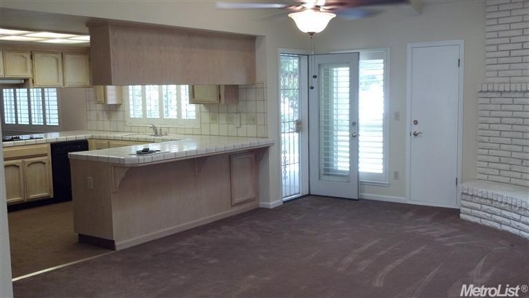 2317 Kampen Ct, Modesto, CA 95356 photo 4