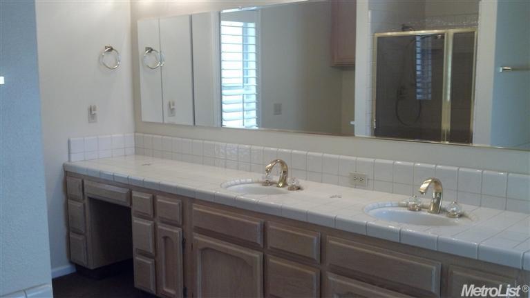 2317 Kampen Ct, Modesto, CA 95356 photo 10