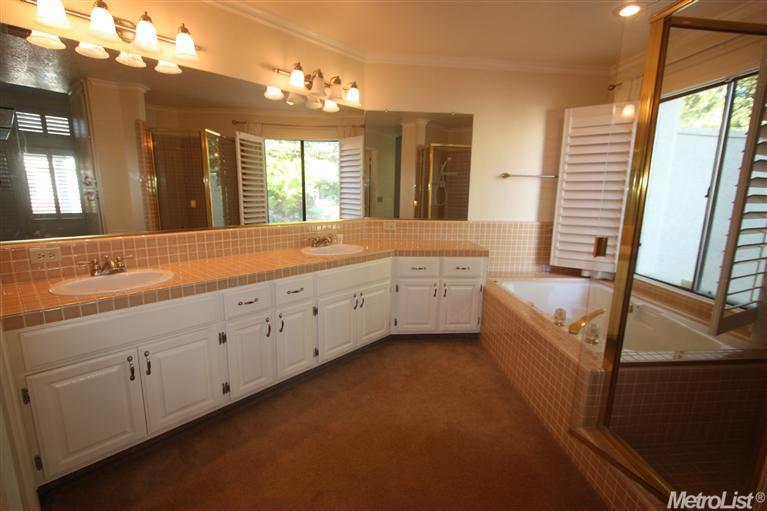 1029 Copper Landing Ct, Modesto, CA 95355 photo 8