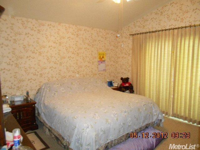 2409 Shadow Oak Ln, Modesto, CA 95355 photo 13