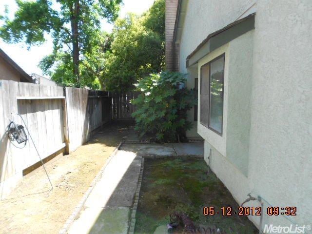 2409 Shadow Oak Ln, Modesto, CA 95355 photo 9