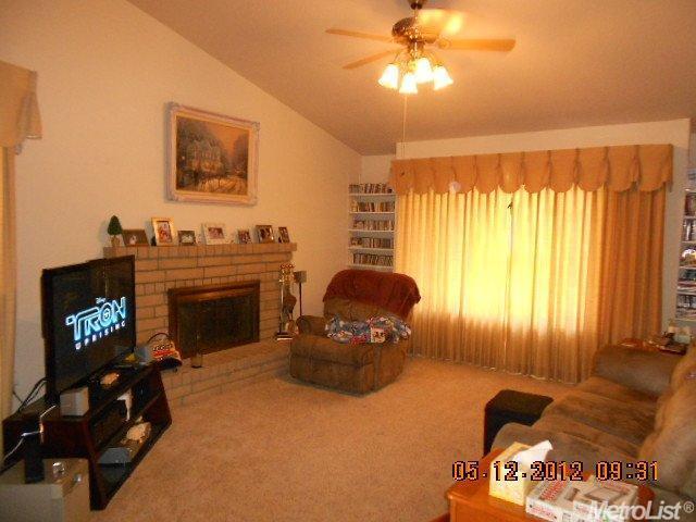 2409 Shadow Oak Ln, Modesto, CA 95355 photo 4