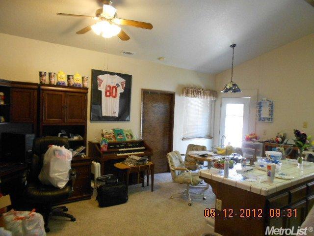 2409 Shadow Oak Ln, Modesto, CA 95355 photo 3