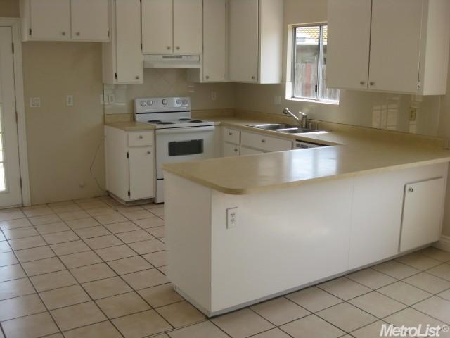 1022 Derby Ct, Manteca, CA 95336 photo 5