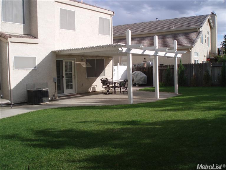 2165 Alfred George Ct, Tracy, CA 95377 photo 3