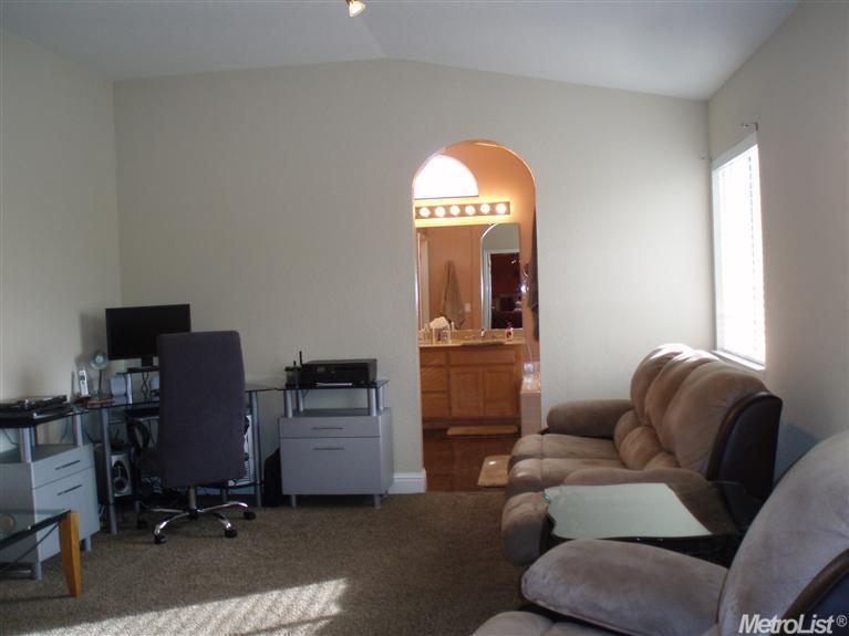 2165 Alfred George Ct, Tracy, CA 95377 photo 8