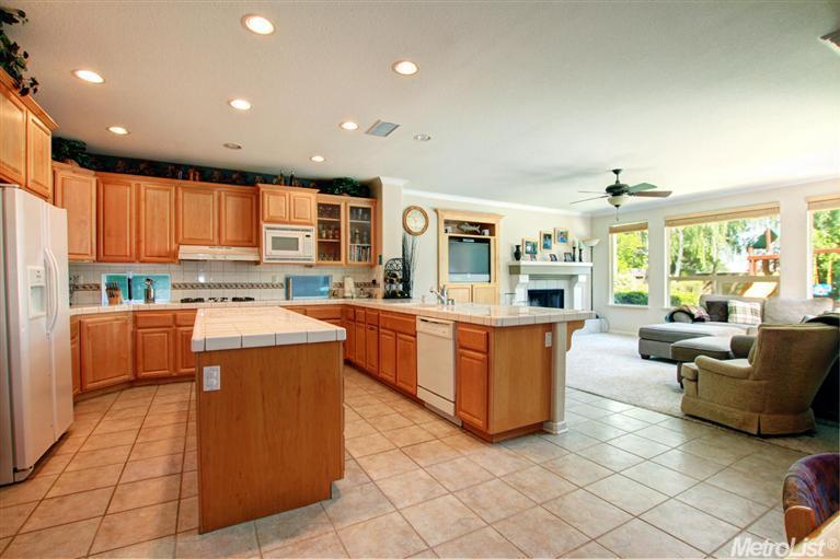 5307 Marden Dr, Davis, CA 95618 photo 6