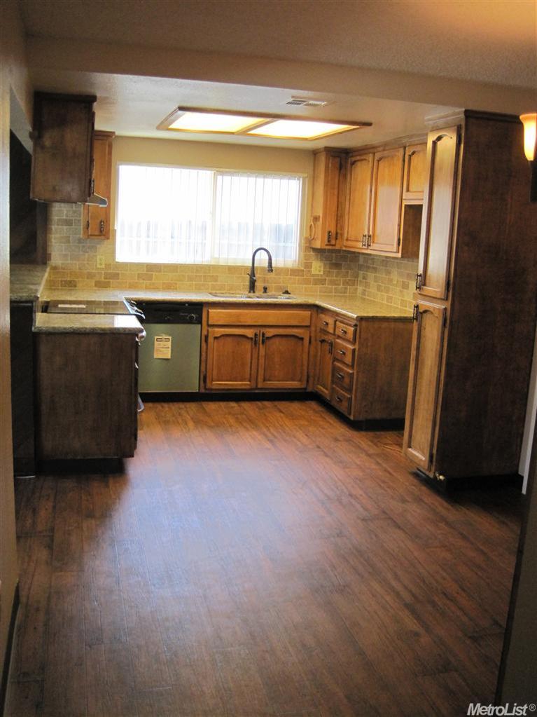 3712 Bugatti Way, Modesto, CA 95356 photo 3