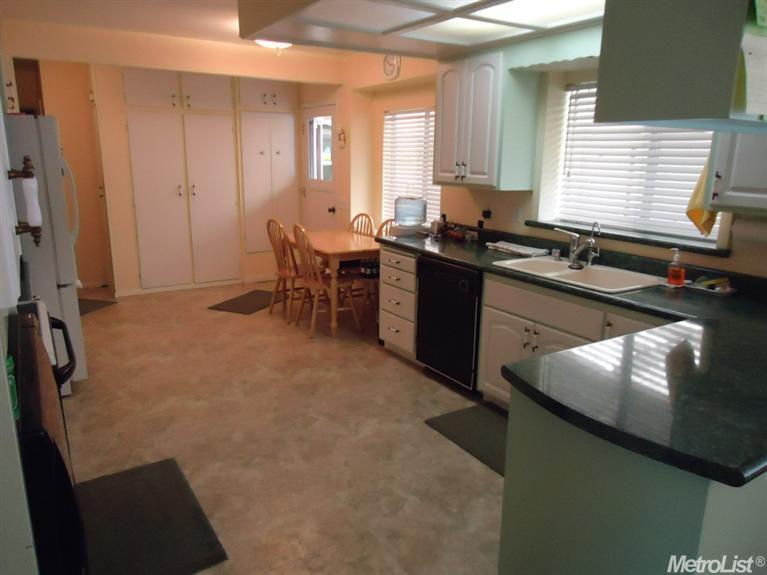 1231 Cebu Ln, Placerville, CA 95667 photo 8