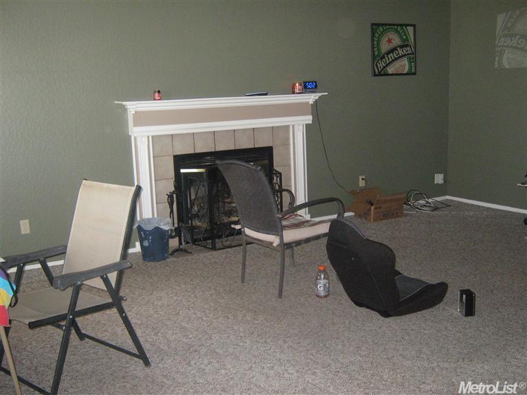 335 Finch Run, Lodi, CA 95240 photo 2