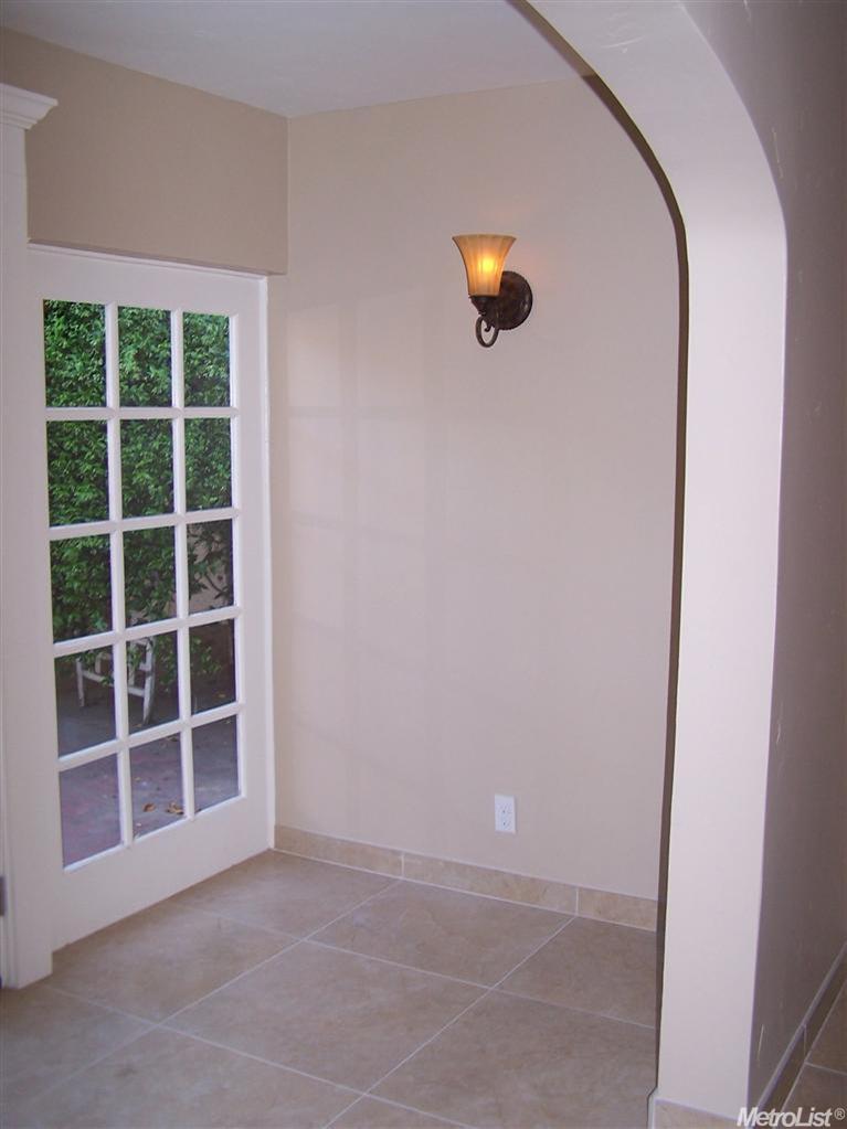 514 E Roseburg Ave, Modesto, CA 95350 photo 19