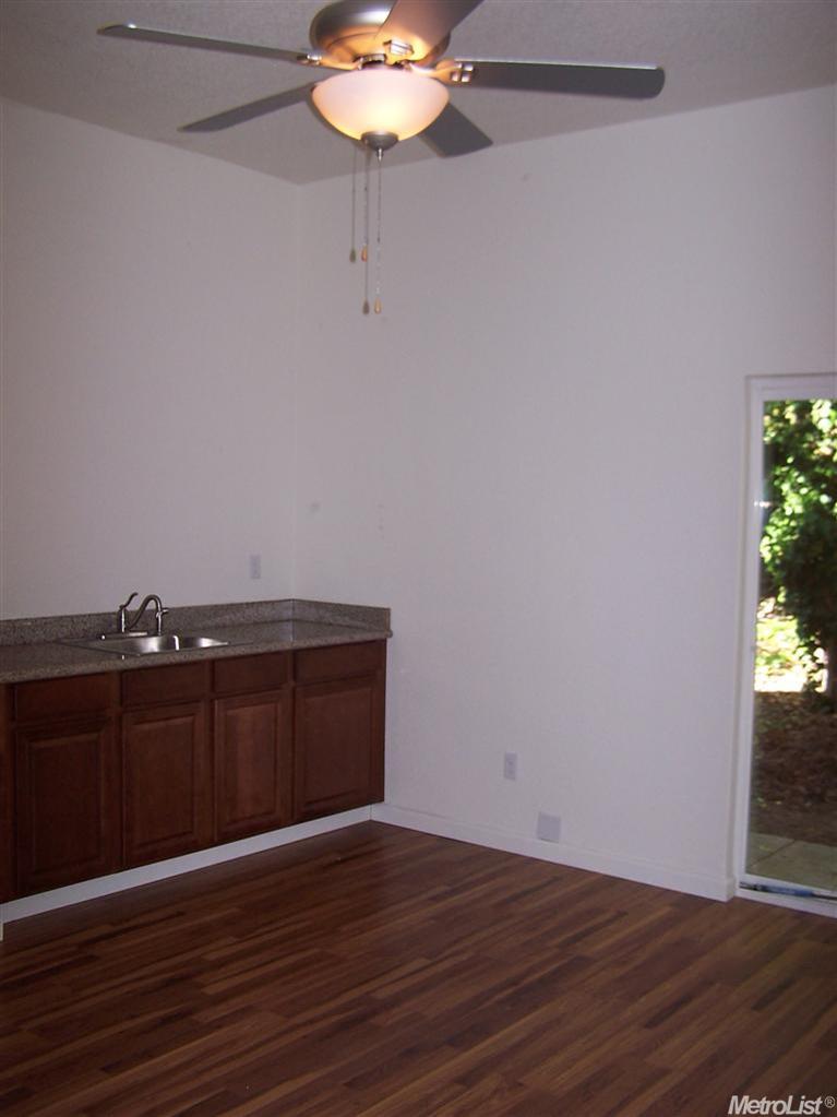514 E Roseburg Ave, Modesto, CA 95350 photo 24