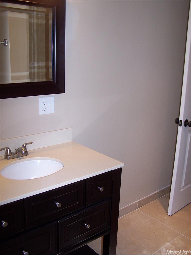 514 E Roseburg Ave, Modesto, CA 95350 photo 7