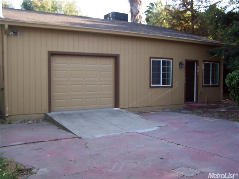 514 E Roseburg Ave, Modesto, CA 95350 photo 20