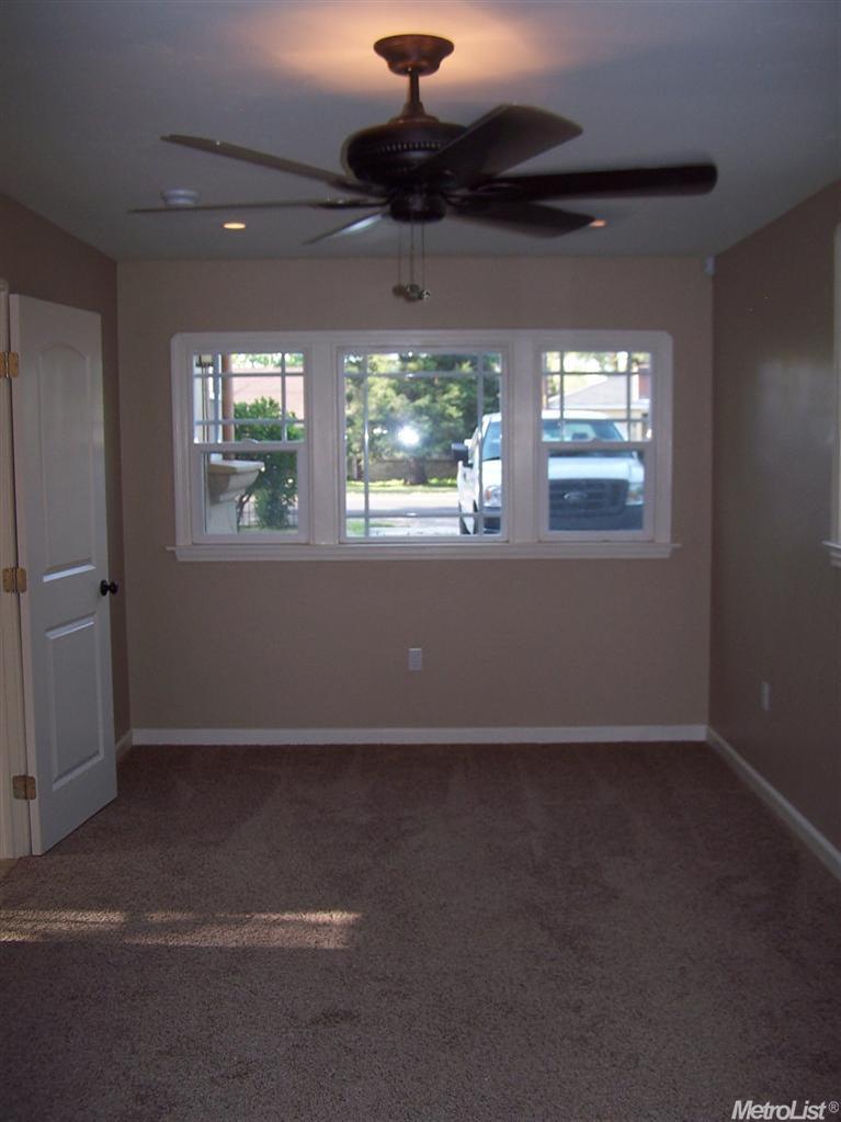 514 E Roseburg Ave, Modesto, CA 95350 photo 12