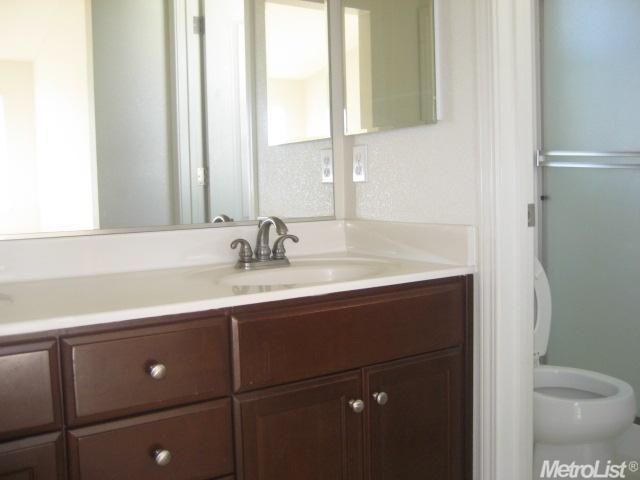 2751 Tapestry St, Manteca, CA 95337 photo 9