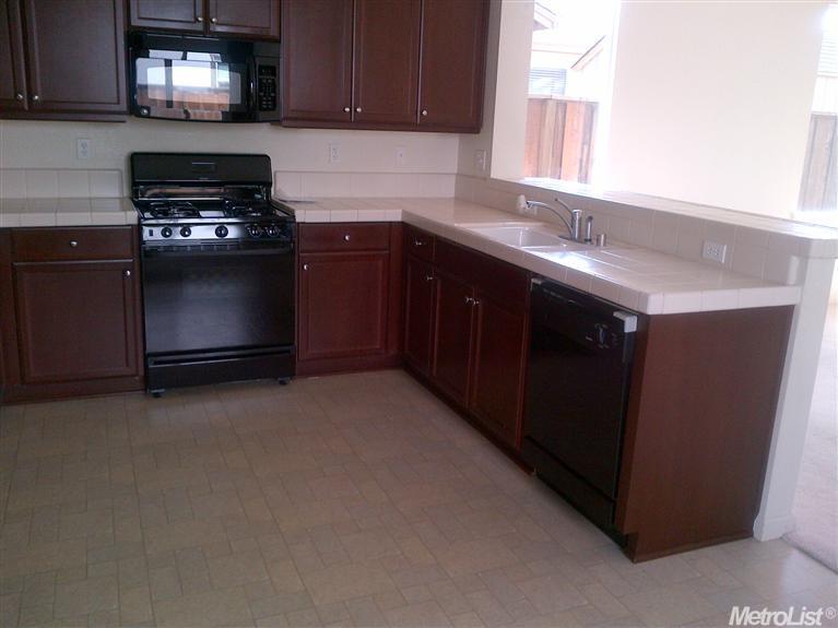 2751 Tapestry St, Manteca, CA 95337 photo 3