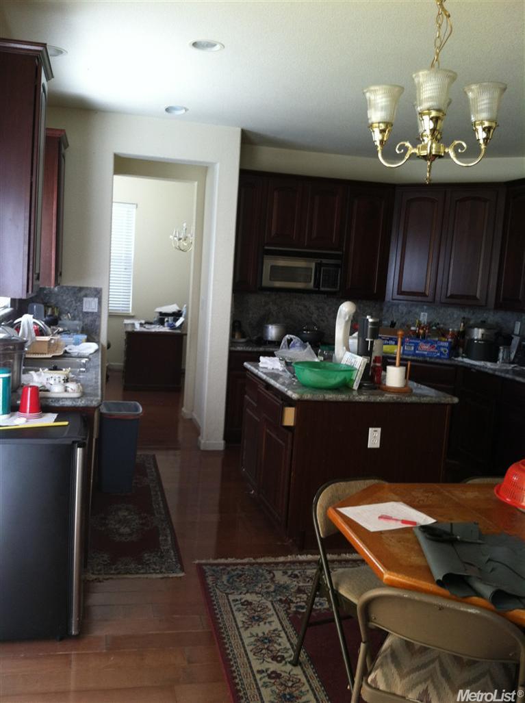 1160 Manley Dr, Tracy, CA 95377 photo 3