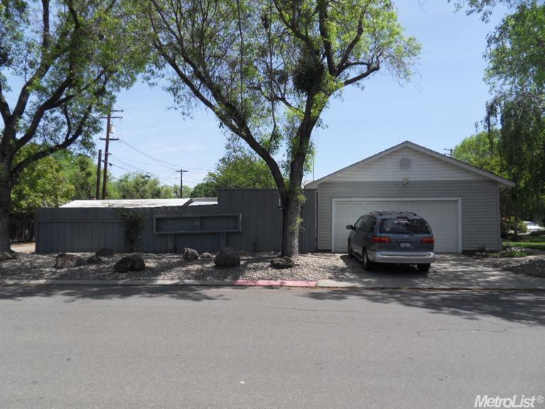 305 Norwegian Ave, Modesto, CA 95350 photo 4