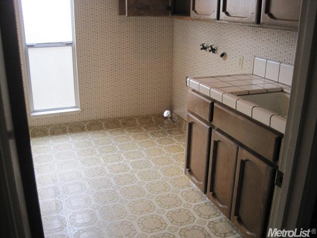 1505 Maplehill Rd, Modesto, CA 95350 photo 3