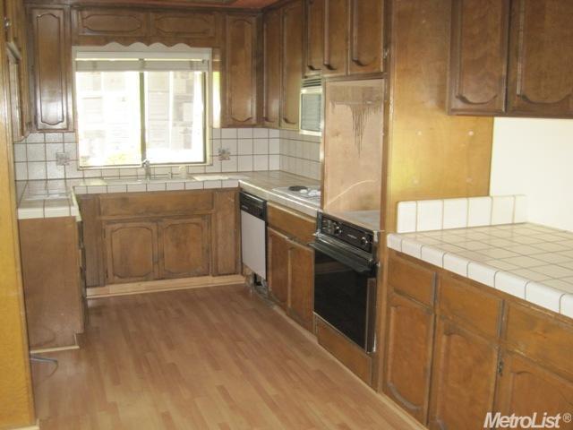 1505 Maplehill Rd, Modesto, CA 95350 photo 4