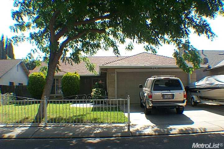 1904 Bailey Dr, Modesto, CA 95355 photo 1