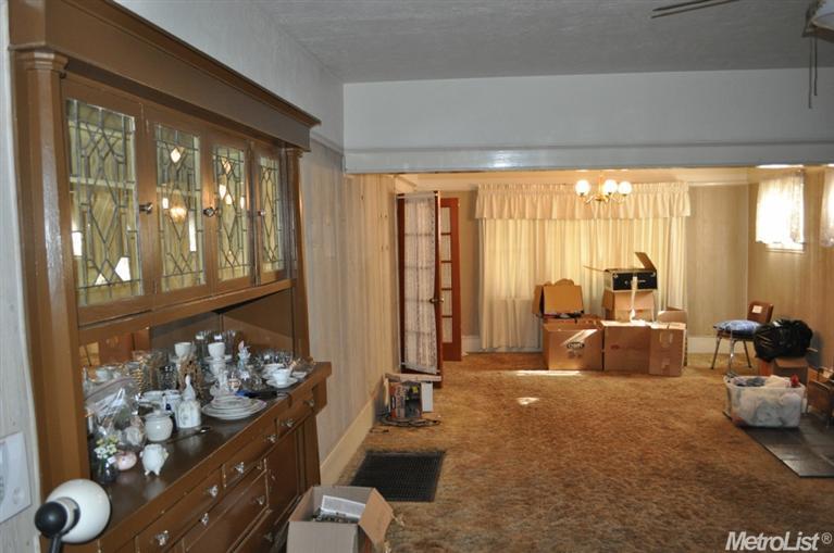 331 W Main St, Turlock, CA 95380 photo 4